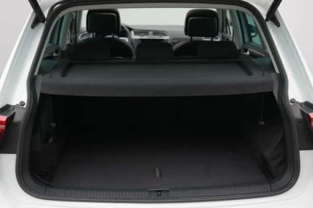 Volkswagen Tiguan (2021) thumbnail 40