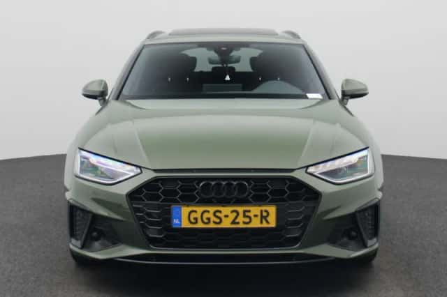 Audi A4 (2024) thumbnail 5
