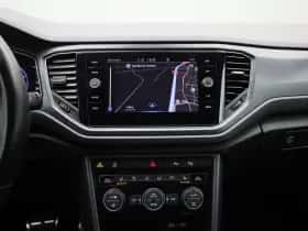 Volkswagen T-Roc thumbnail 11