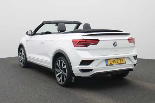 Volkswagen T-Roc (2021) thumbnail 4