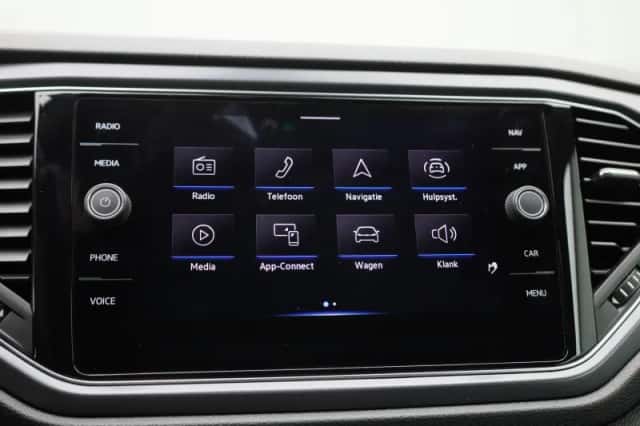 Volkswagen T-Roc (2021) thumbnail 33