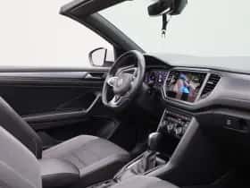 Volkswagen T-Roc thumbnail 39