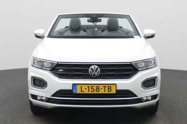 Volkswagen T-Roc (2021) thumbnail 5