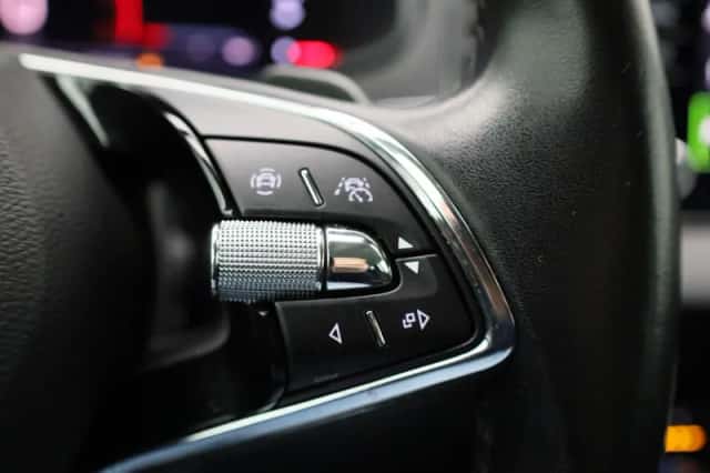 Škoda Karoq (2022) thumbnail 16