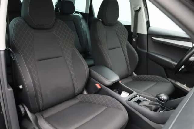 Škoda Karoq (2022) thumbnail 40