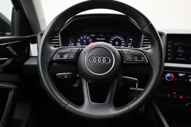 Audi A1 (2021) thumbnail 3