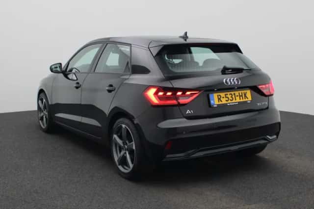 Audi A1 (2021) thumbnail 4