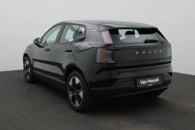 Volvo EX30 (2024) thumbnail 4