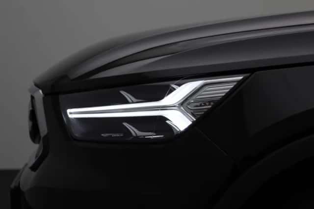 Volvo XC40 (2022) thumbnail 17