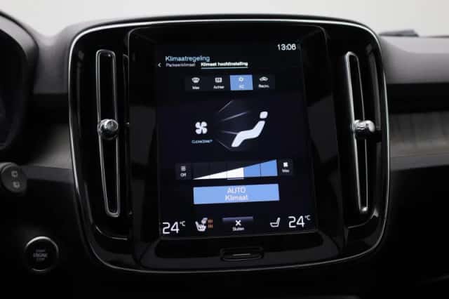 Volvo XC40 (2022) thumbnail 19