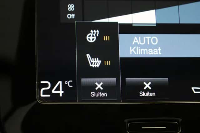 Volvo XC40 (2022) thumbnail 20