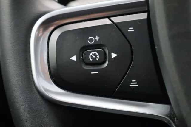 Volvo XC40 (2022) thumbnail 21