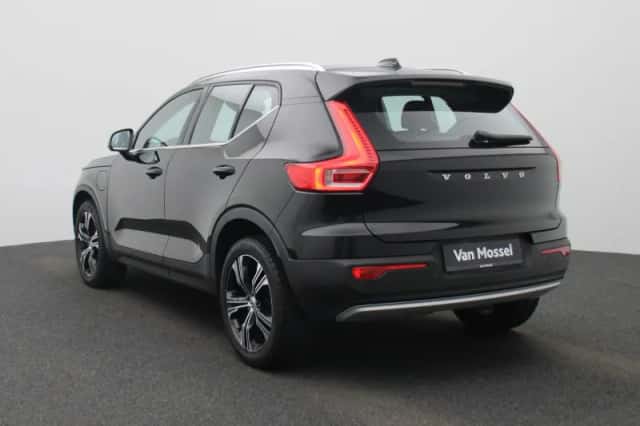 Volvo XC40 (2022) thumbnail 4