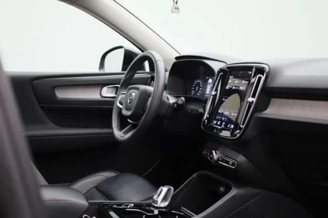Volvo XC40 (2022) thumbnail 35