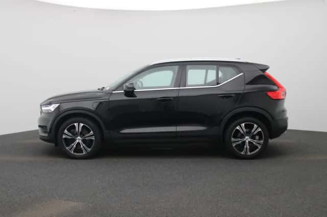 Volvo XC40 (2022) thumbnail 6