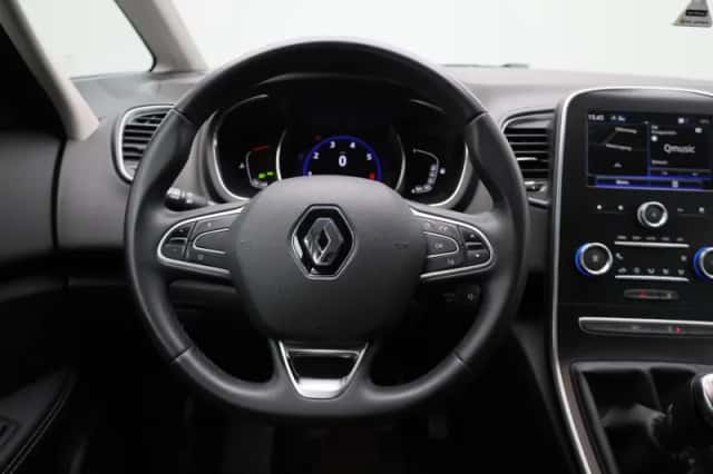Renault Grand Scénic (2022) thumbnail 3