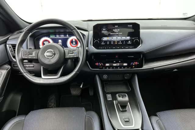 Nissan Qashqai (2022) thumbnail 3