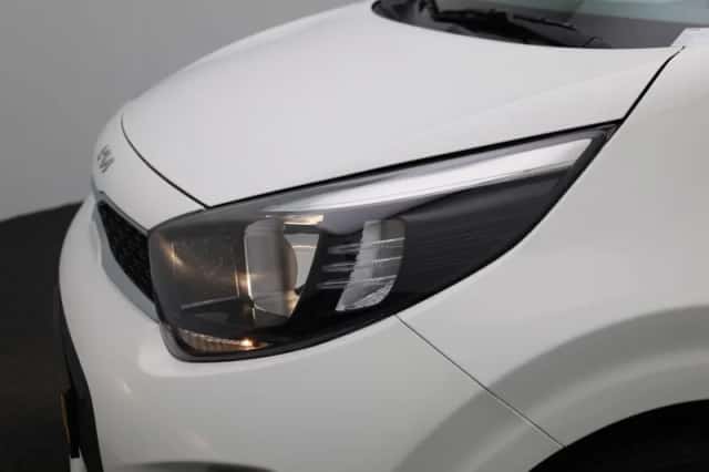 Kia Picanto (2022) thumbnail 13