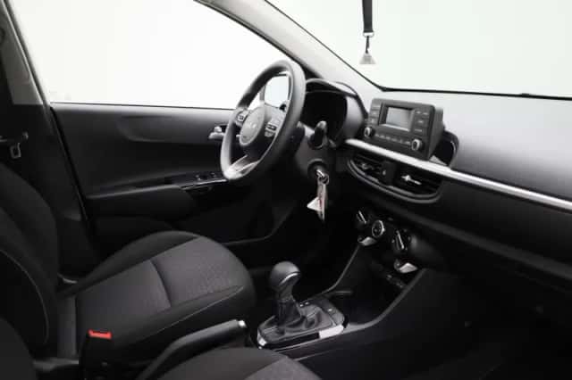 Kia Picanto (2022) thumbnail 25
