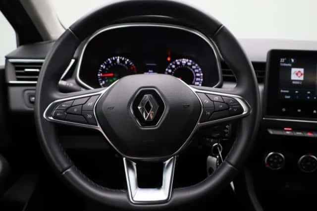 Renault Clio (2021) thumbnail 3