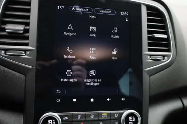 Renault Mégane E-Tech (2023) thumbnail 19