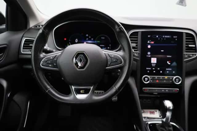 Renault Mégane E-Tech (2023) thumbnail 3