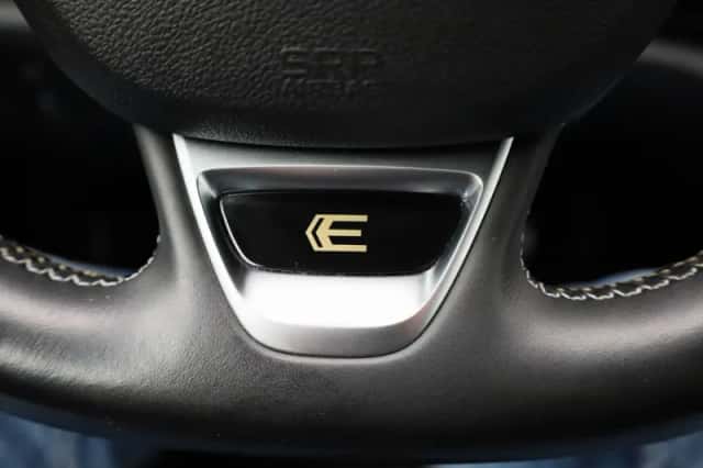 Renault Mégane E-Tech (2023) thumbnail 25