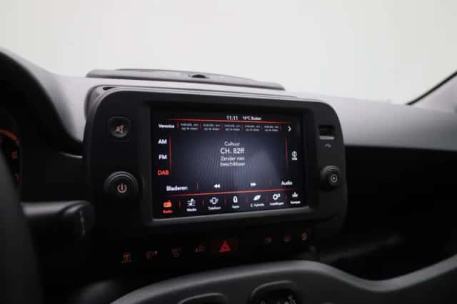 Fiat Panda (2022) thumbnail 15