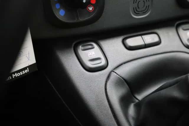 Fiat Panda (2022) thumbnail 18