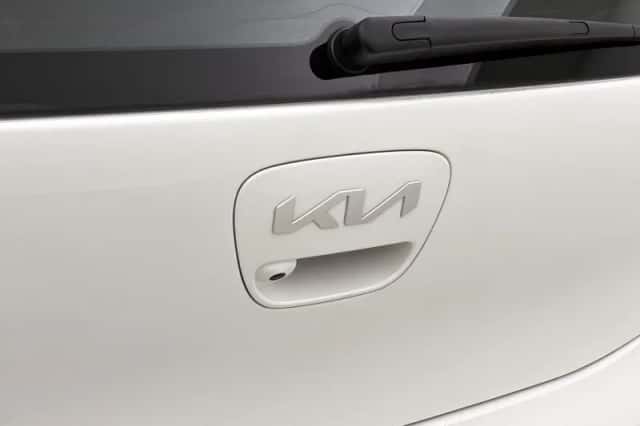 Kia Picanto (2022) thumbnail 22