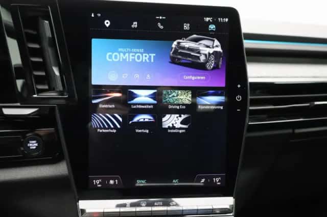 Renault Austral (2023) thumbnail 29