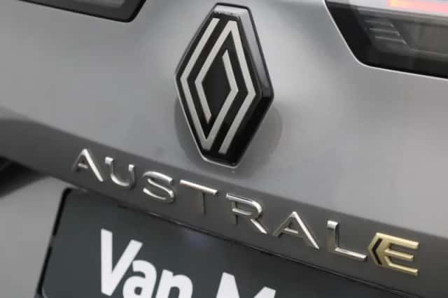 Renault Austral (2023) thumbnail 42