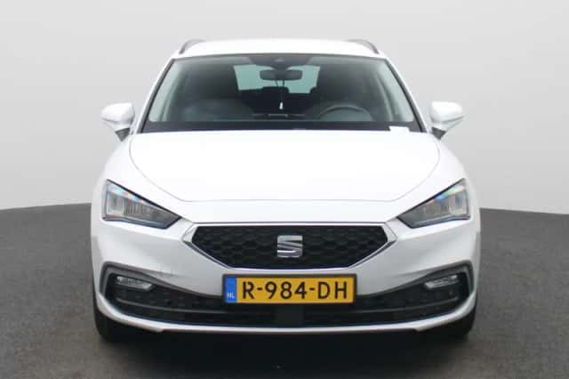 SEAT Leon (2022) thumbnail 5