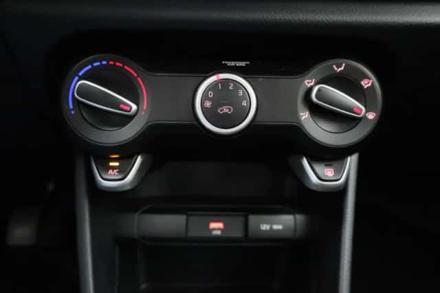 Kia Picanto (2021) thumbnail 19