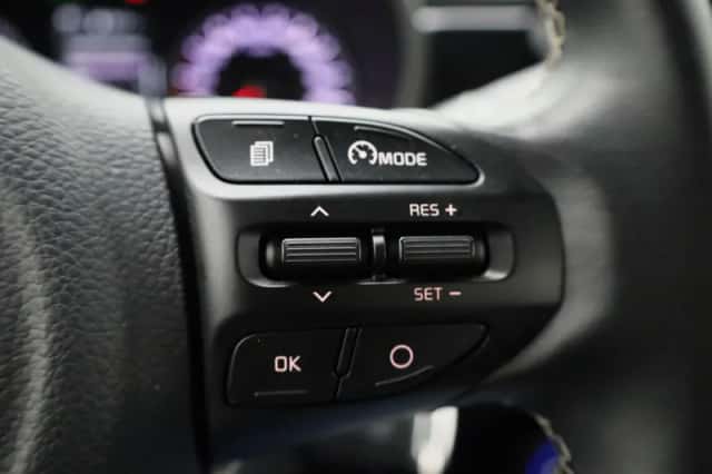 Kia Picanto (2023) thumbnail 16
