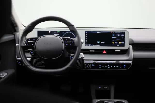 Hyundai Ioniq 5 (2024) thumbnail 3