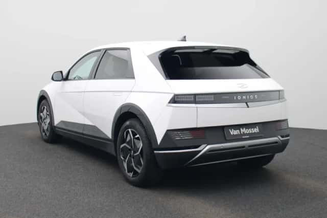 Hyundai Ioniq 5 (2024) thumbnail 4