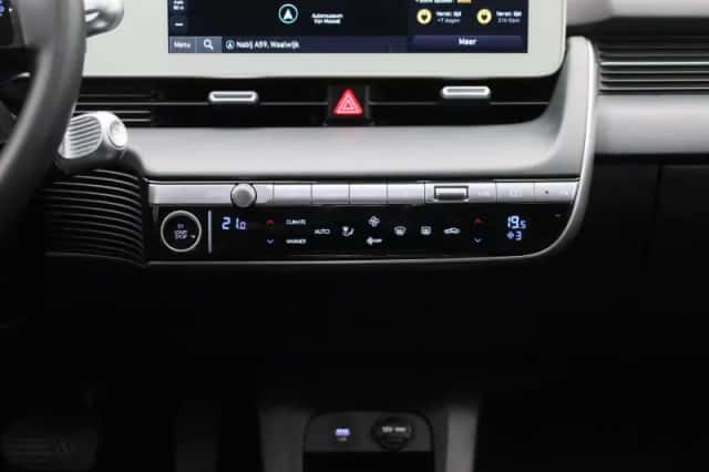 Hyundai Ioniq 5 (2024) thumbnail 10