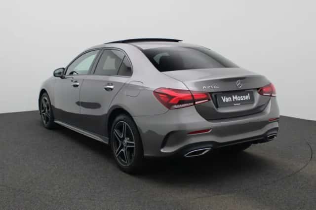 Mercedes-Benz A-Klasse (2022) thumbnail 3