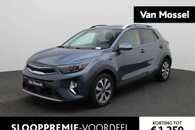 Kia Stonic (2021) thumbnail 1