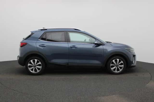 Kia Stonic (2021) thumbnail 6