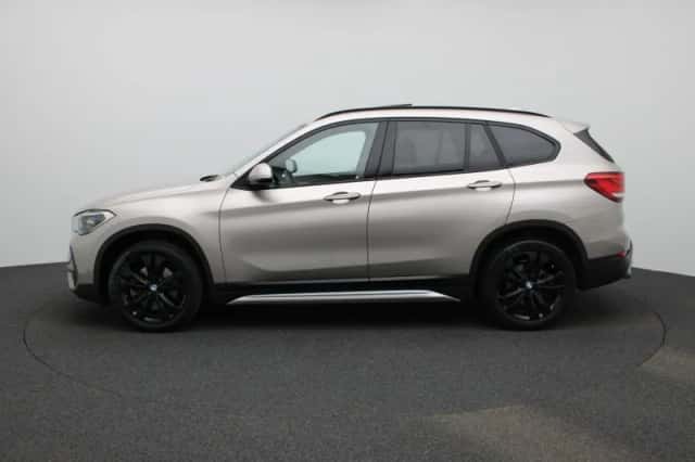 BMW X1 (2022) thumbnail 5