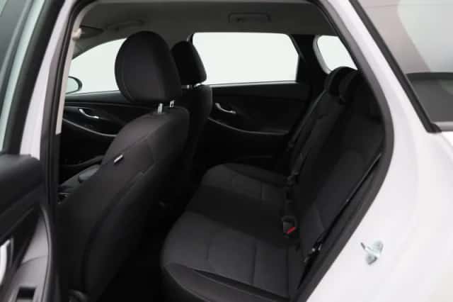Hyundai i30 (2021) thumbnail 11