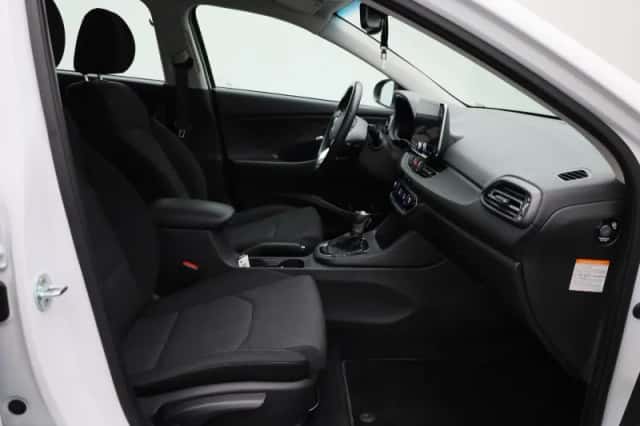 Hyundai i30 (2021) thumbnail 38