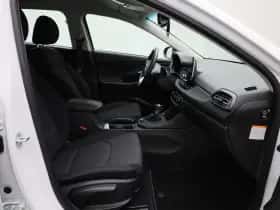 Hyundai i30 (2021) thumbnail 38