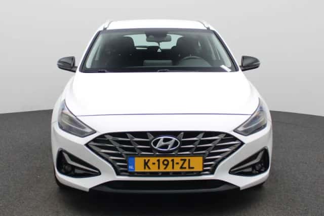 Hyundai i30 (2021) thumbnail 5