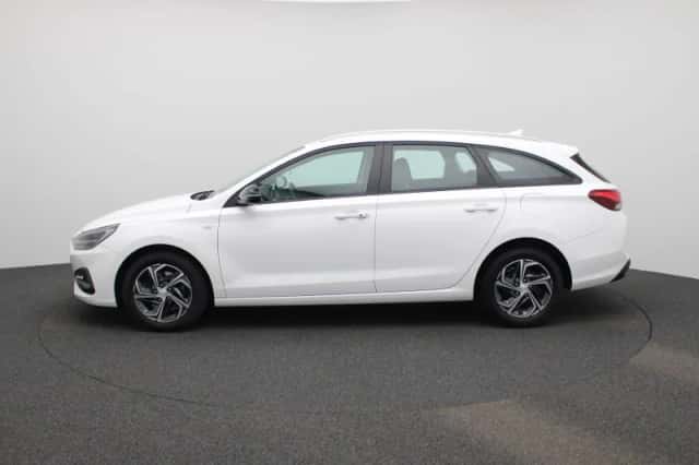 Hyundai i30 (2021) thumbnail 6