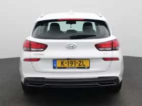 Hyundai i30 (2021) thumbnail 7