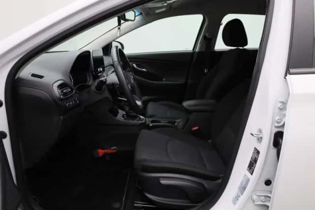 Hyundai i30 (2021) thumbnail 10