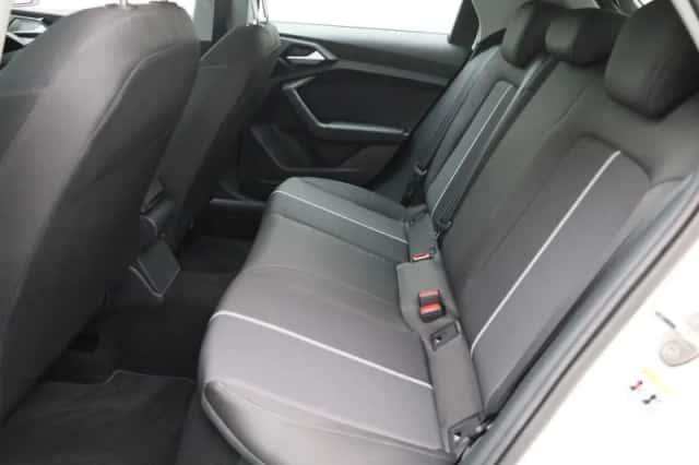 Audi A1 (2023) thumbnail 13